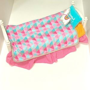 AMERICAN GIRL DOLL- cute (American girl doll sized) bed 🛌 🎀🤩